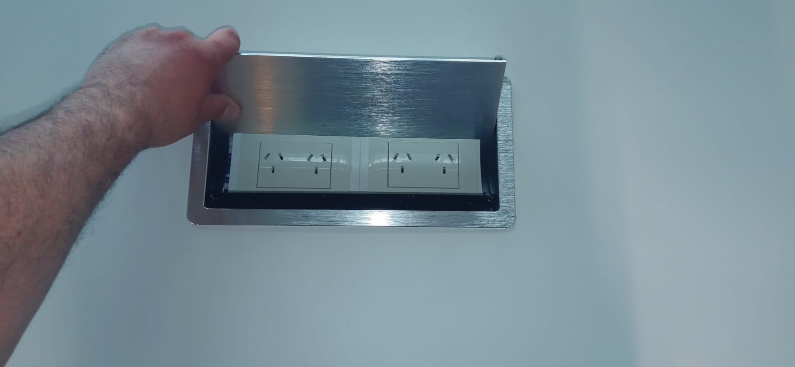 Recorrido de infraestructura física preparado para cableado